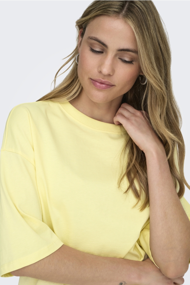 Only gele dames t-shirt | Close up