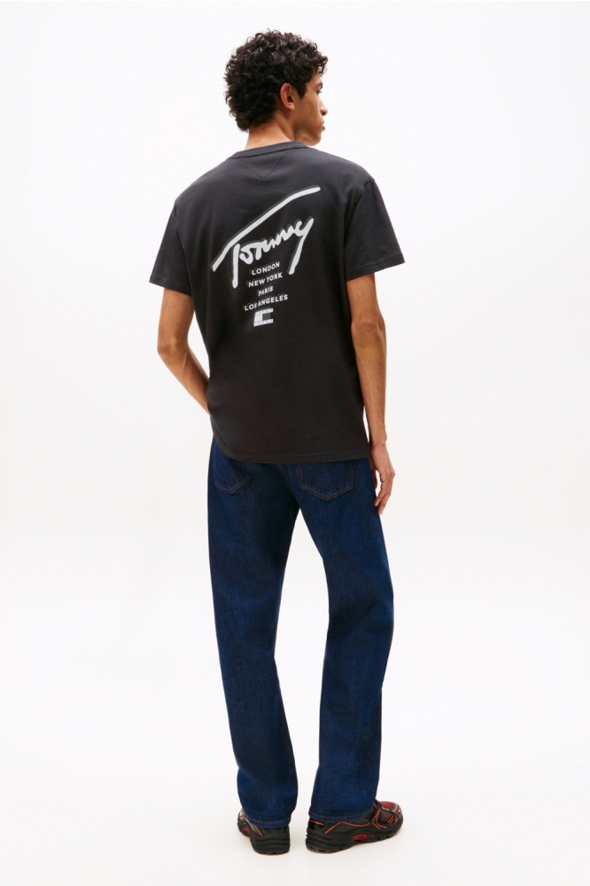 Tommy Jeans zwarte heren t-shirt | Model