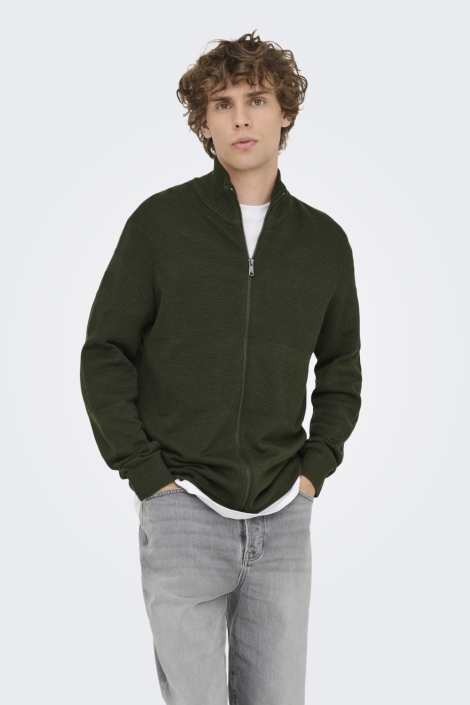 Only & Sons groene heren vest | Model vooraanzicht