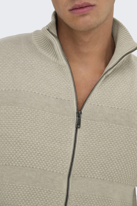 Only & Sons beige heren vest | Close up