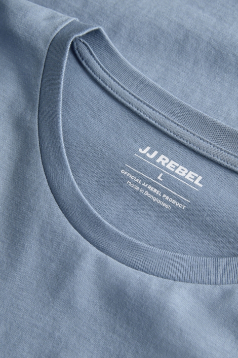 JJ Rebel blauwe heren t-shirt | Close up