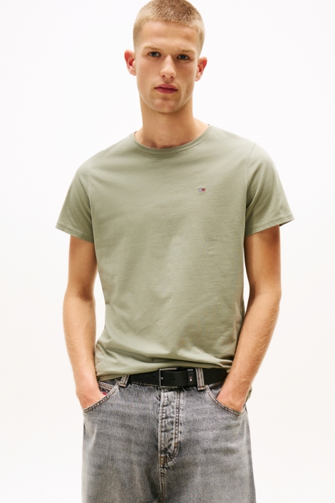 Tommy Jeans groene heren t-shirt | Model vooraanzicht