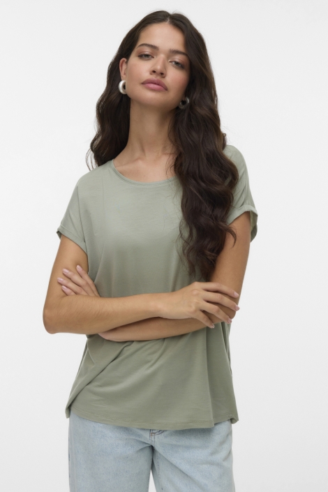 Vero Moda groene dames t-shirt | Model vooraanzicht
