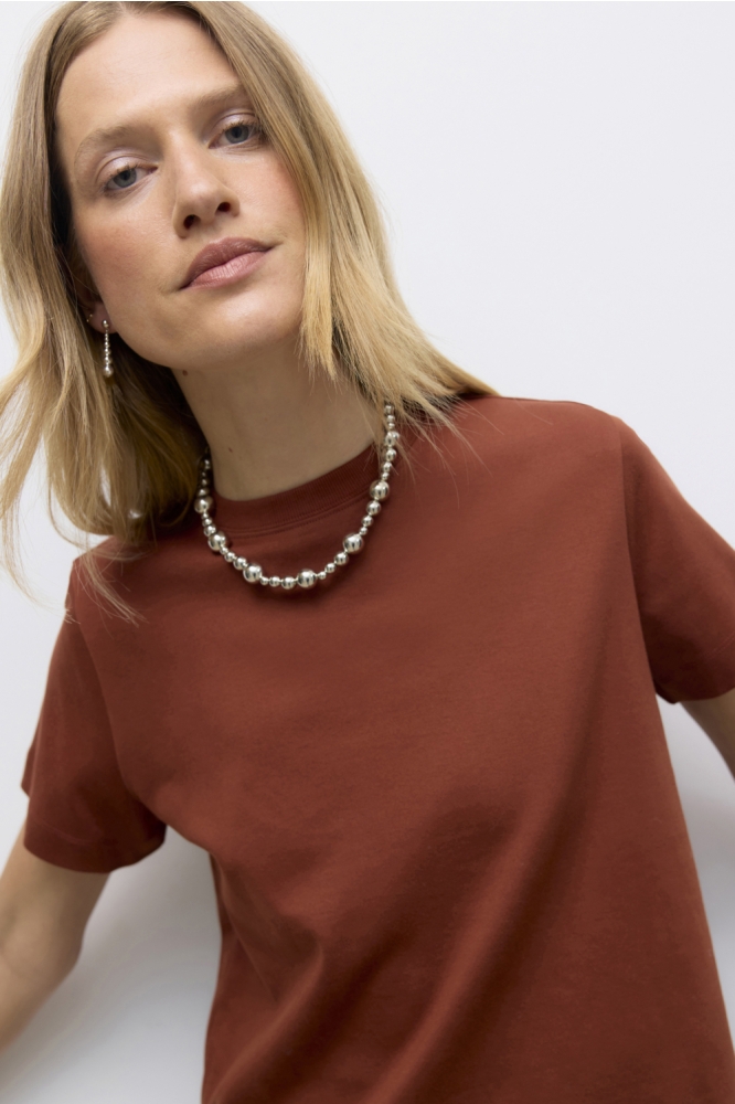 Vero Moda bruine dames t-shirt | Model