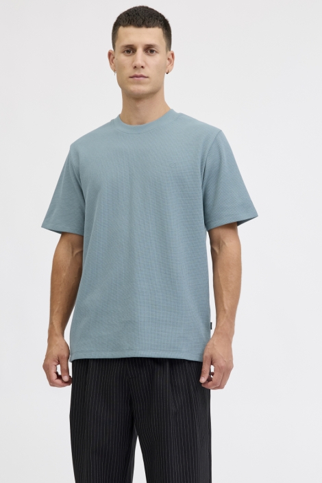 Jack & Jones blauwe heren t-shirt | Model vooraanzicht