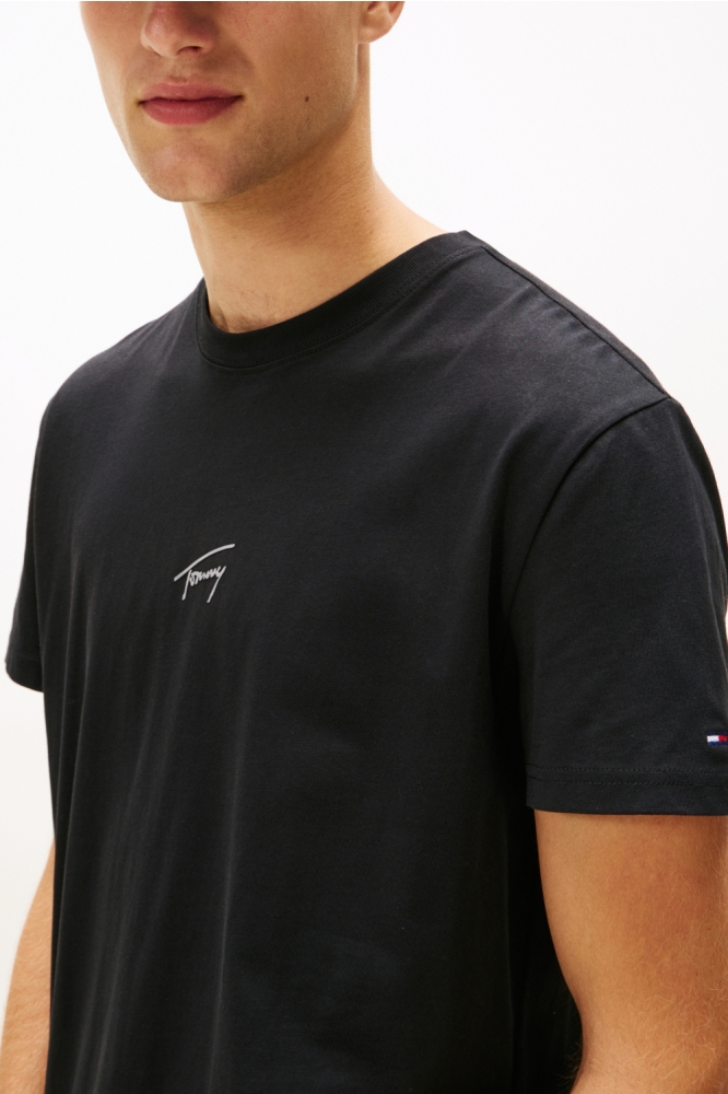 Tommy Jeans zwarte heren t-shirt | Close up