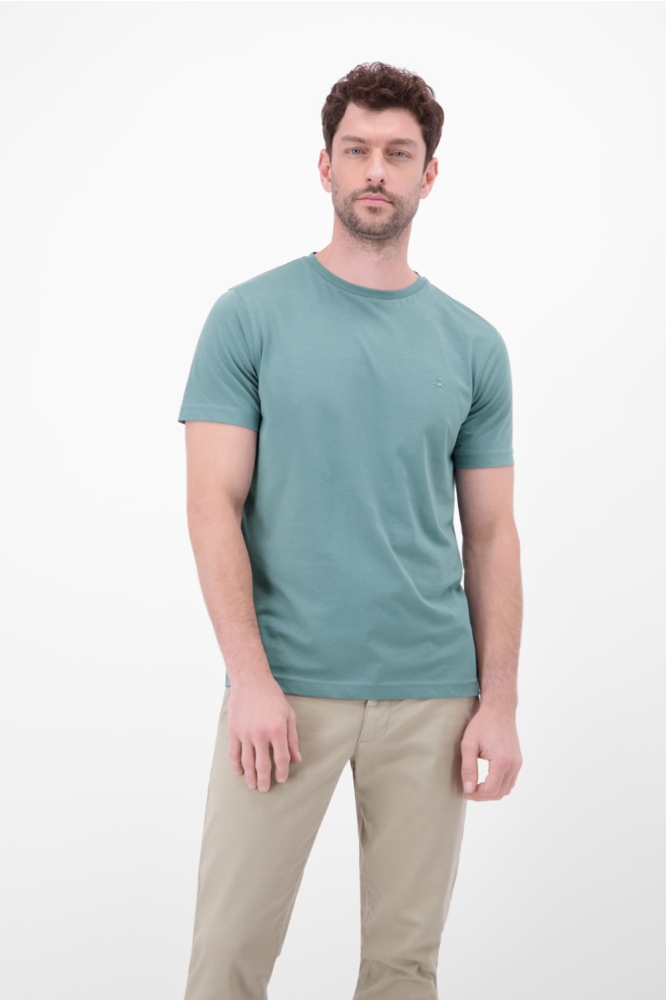 Lerros groene heren t-shirt | Model vooraanzicht