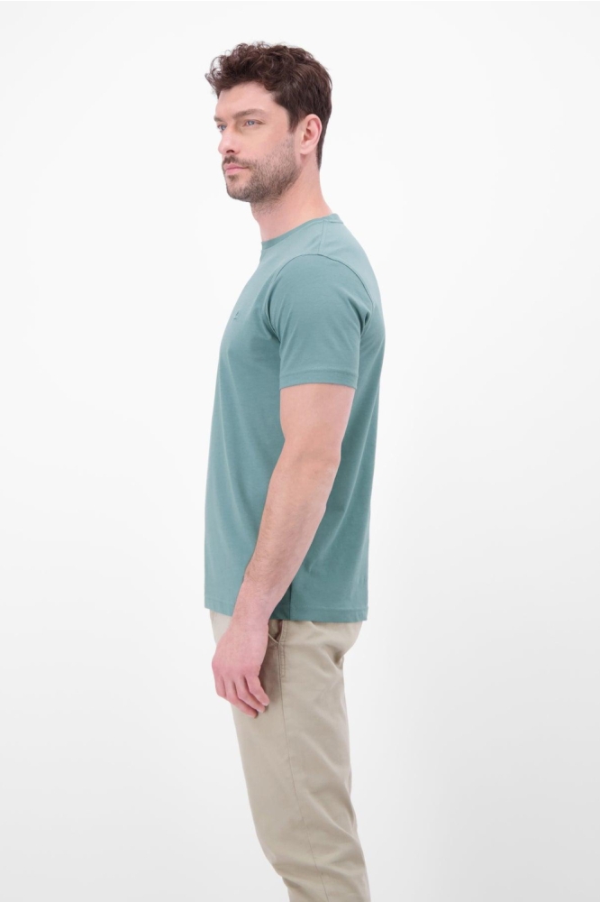 Lerros groene heren t-shirt | Model zijaanzicht