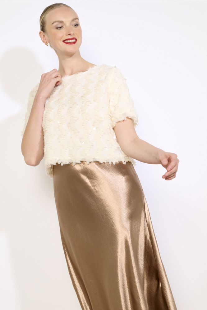 LolaLiza beige dames t-shirt | Model vooraanzicht