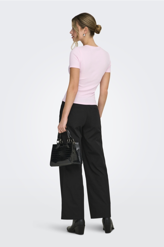 Only roze dames t-shirt | Model