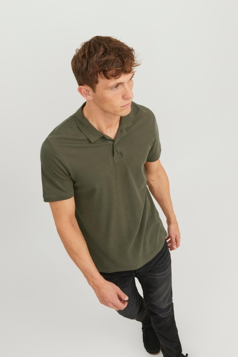 Jack & Jones groene heren polo | Model vooraanzicht