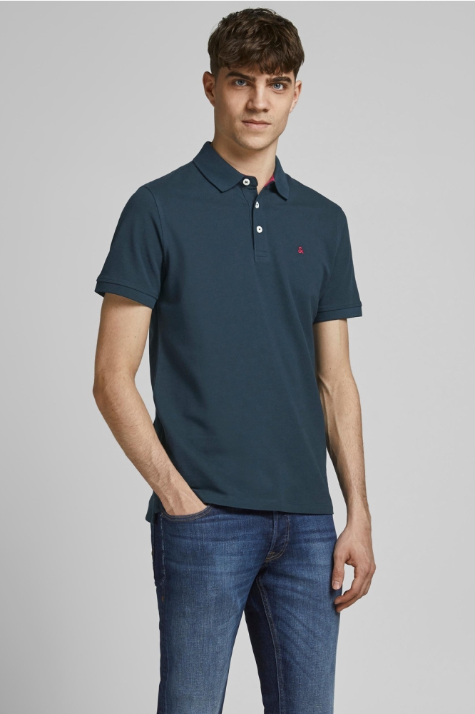 Jack & Jones blauwe heren polo | Model vooraanzicht