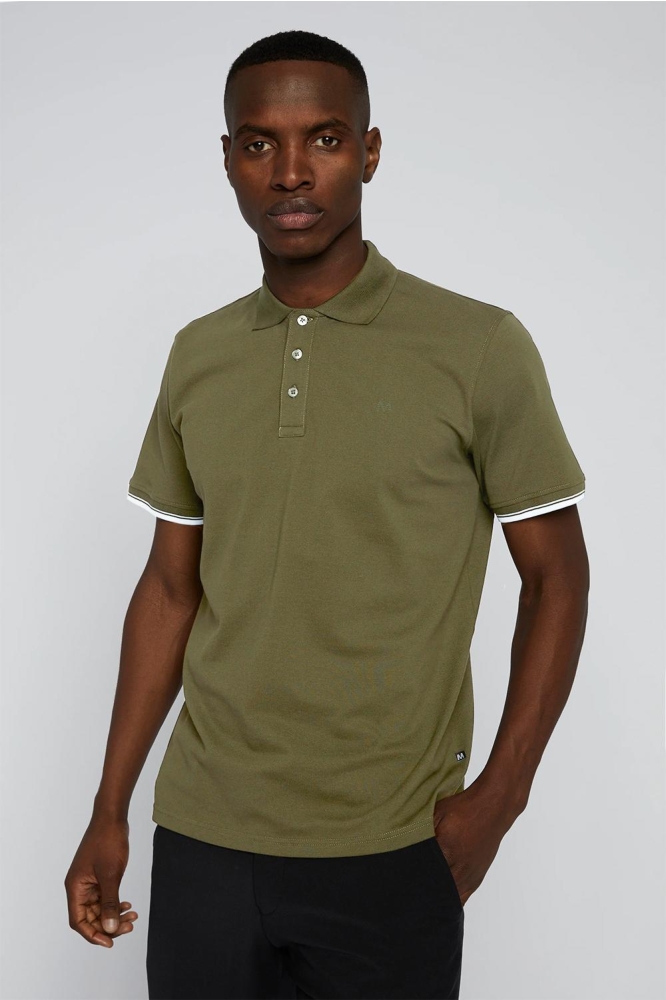 MAPIQUE POLO 30206527 190820 BROWN SOIL