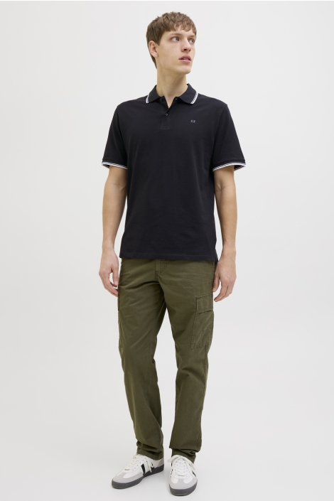JJ Rebel zwarte heren polo | Model