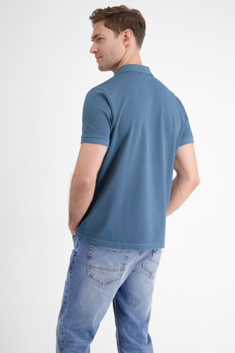 Lerros blauwe heren polo | Model achteraanzicht