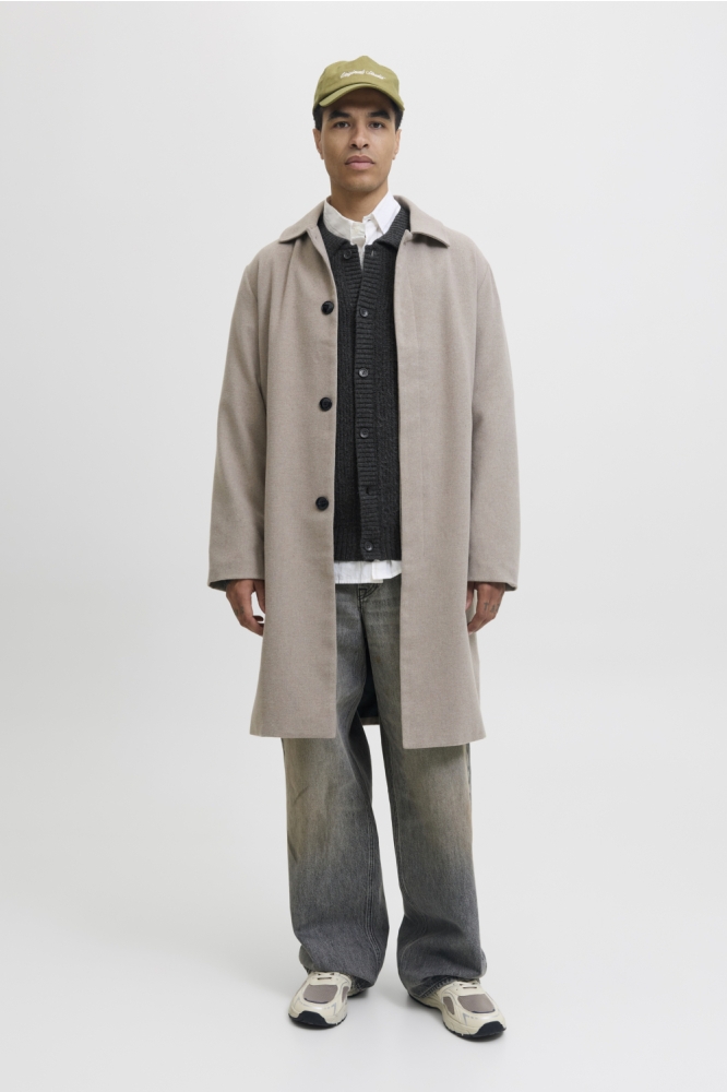 Jack & Jones grijze heren vest | Sfeerbeeld, In situatie