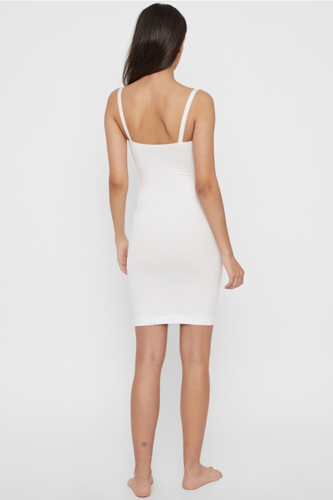 Pieces witte dames ondergoed | Model achteraanzicht