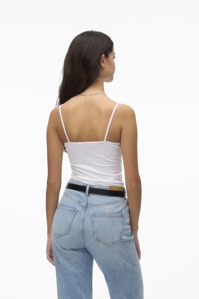 Vero Moda witte dames top | Model achteraanzicht