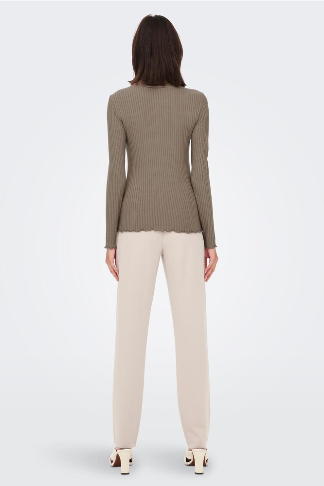 Jacqueline de Yong taupe dames t-shirt | Model achteraanzicht