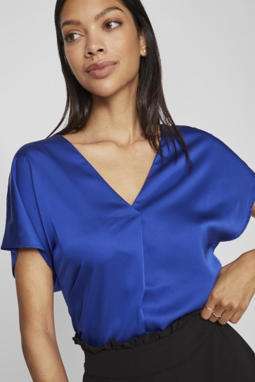 Vila T-shirt VIELLETTE V-NECK S/S SATIN TOP - NO 14089239 Mazarine Blue