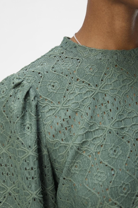 Object groene dames t-shirt | Close up