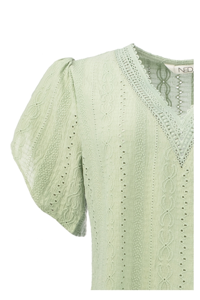 NED groene dames t-shirt | Close up