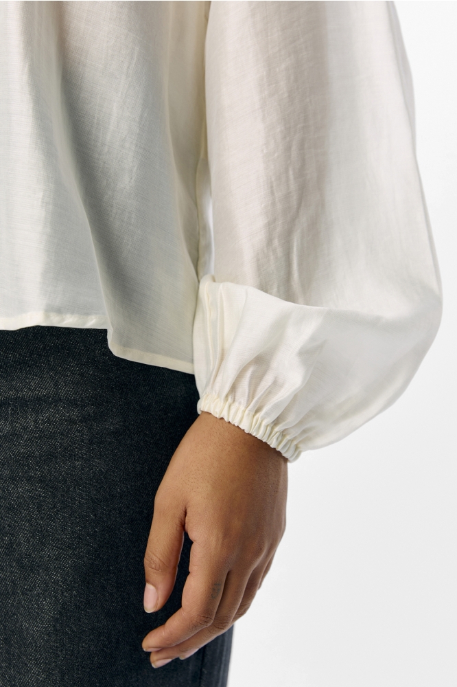 Object ecru dames blouse | Close up