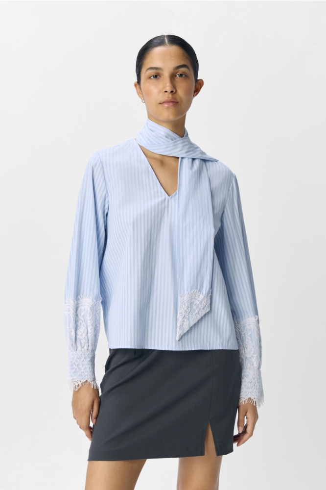 Object blauwe dames blouse | Model vooraanzicht