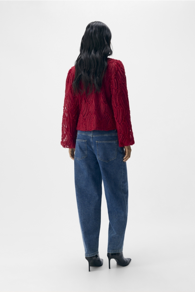 Object rode dames blouse | Model achteraanzicht