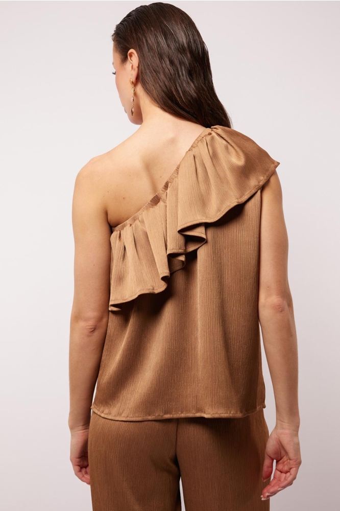 Fluresk camel dames top | Model achteraanzicht