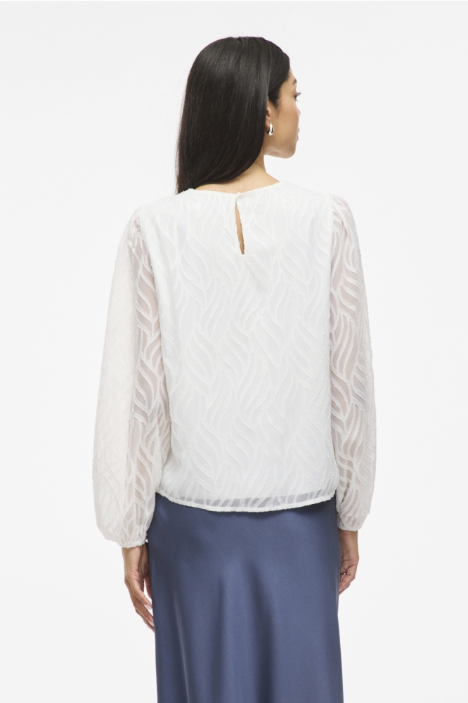 Vila witte dames blouse | Model achteraanzicht