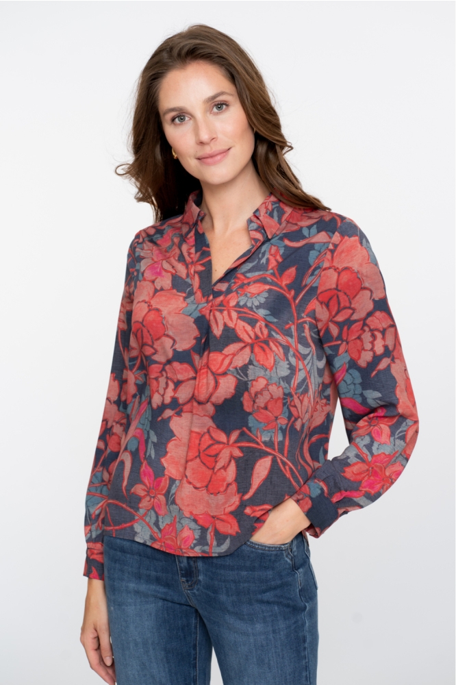 Geisha blauwe dames blouse | Model vooraanzicht