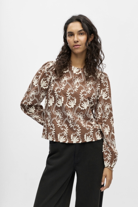 Object bruine dames t-shirt | Model vooraanzicht