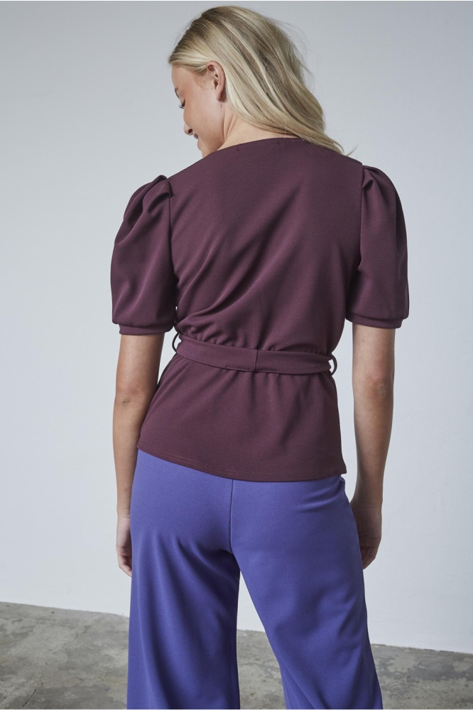 SisterS point bordeaux dames t-shirt | Model achteraanzicht