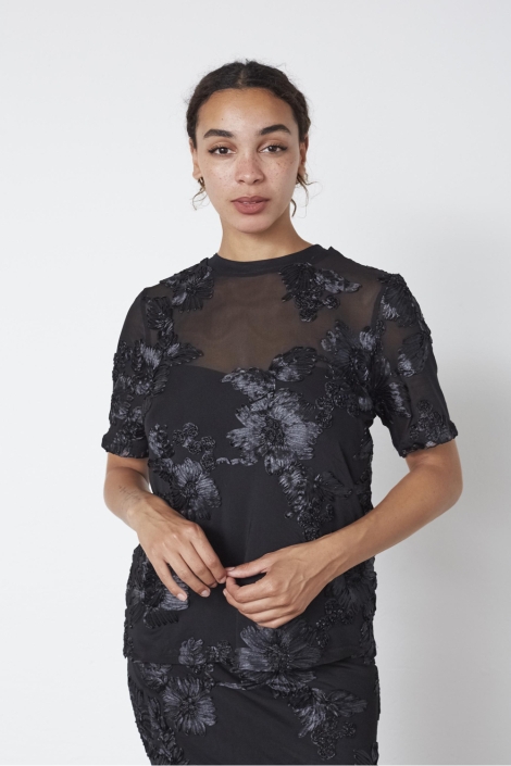 SisterS point zwarte dames t-shirt | Model vooraanzicht