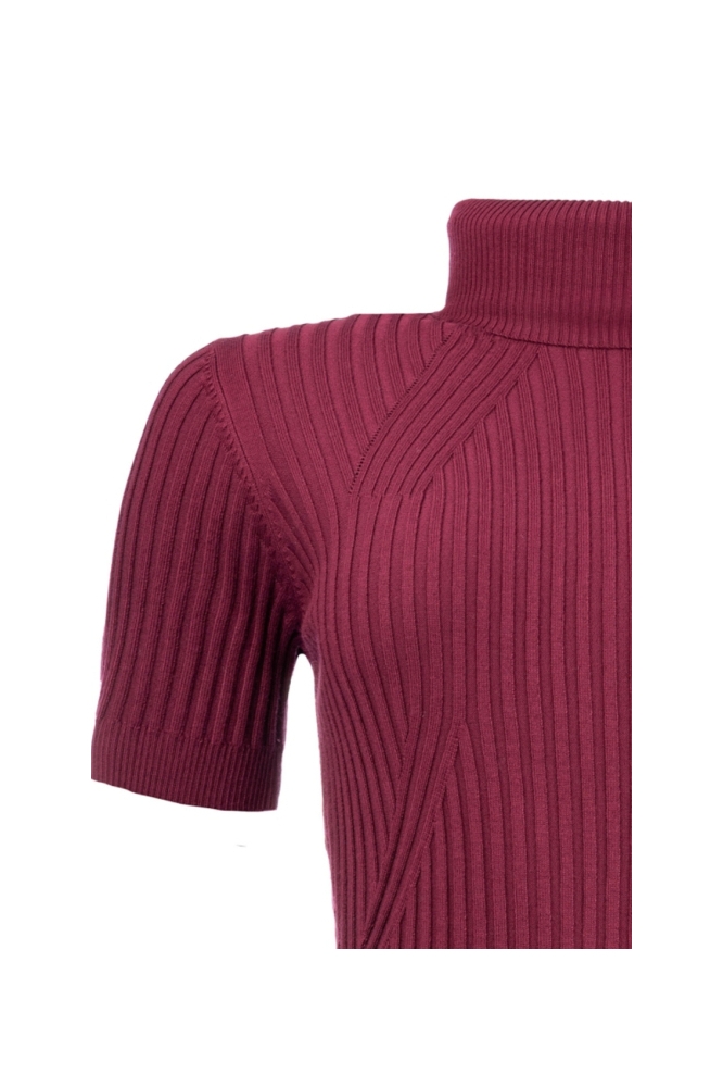 NED bordeaux dames t-shirt | Close up