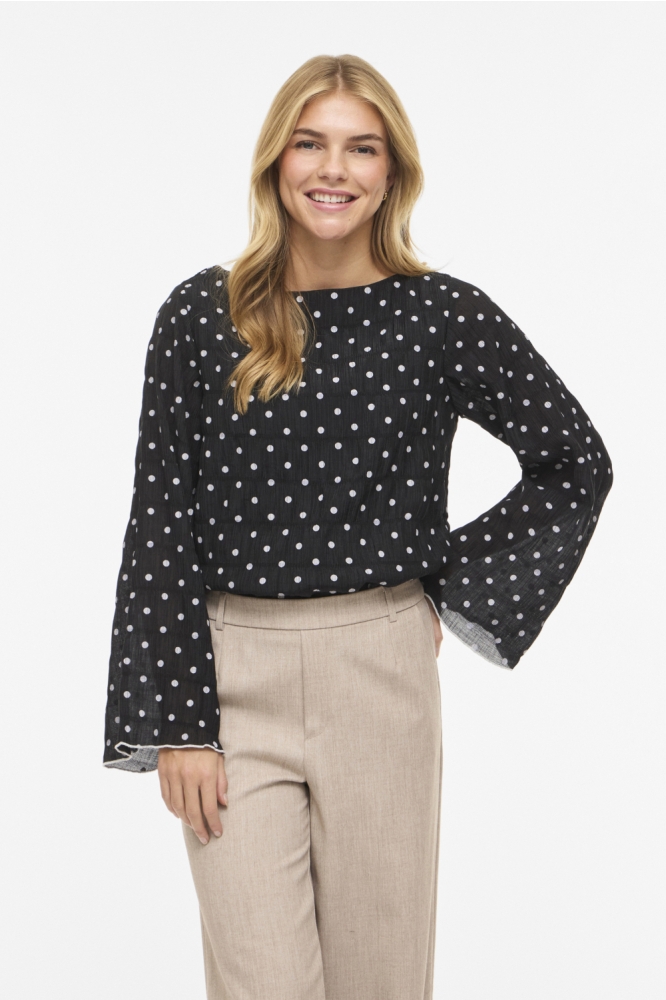 Vila zwarte dames blouse | Model vooraanzicht