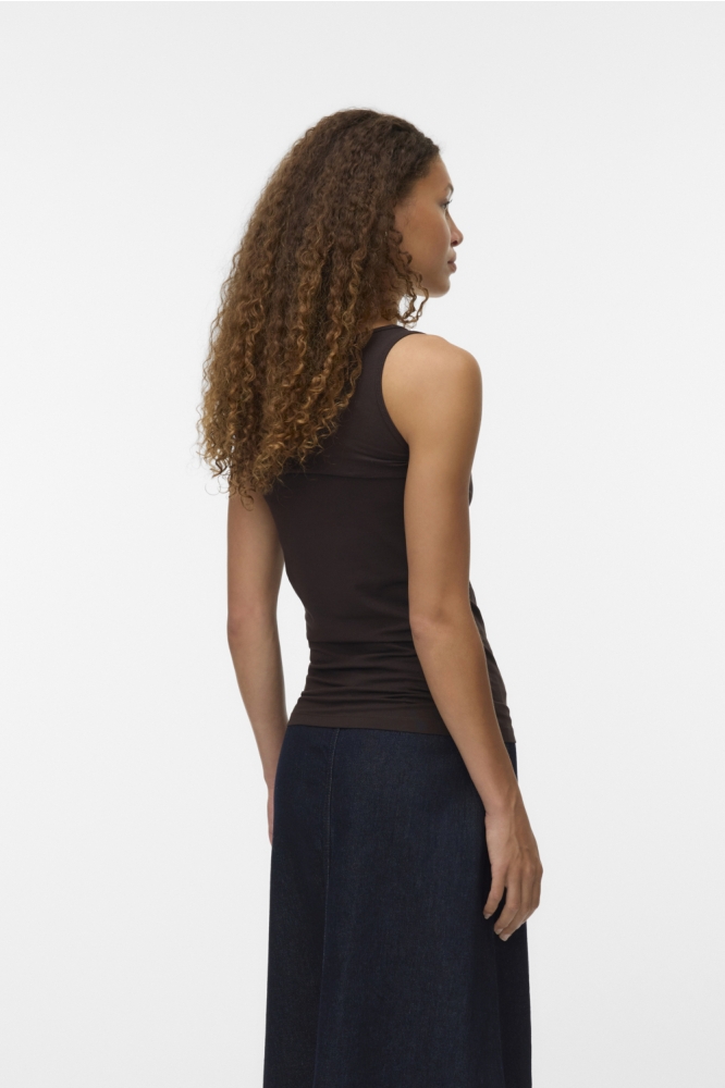 Vero Moda bruine dames top | Model achteraanzicht