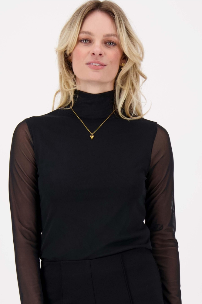 Zusss zwarte dames t-shirt | Model vooraanzicht