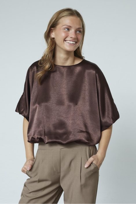 SisterS point bruine dames top | Model vooraanzicht