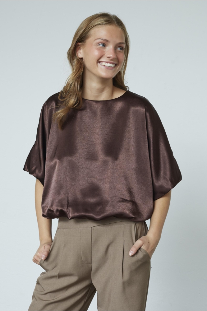 SisterS point bruine dames t-shirt | Model vooraanzicht