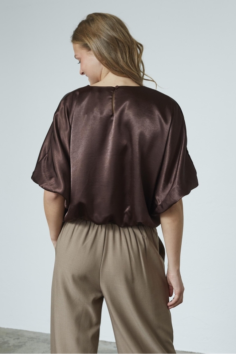 SisterS point bruine dames top | Model achteraanzicht