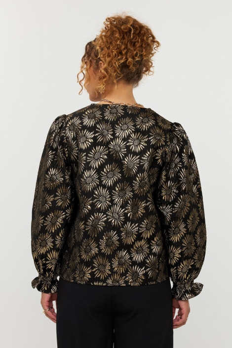 Ydence zwarte dames blouse | Model achteraanzicht