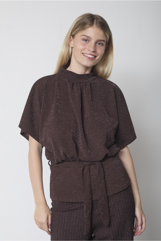 SisterS point bruine dames t-shirt | Model vooraanzicht