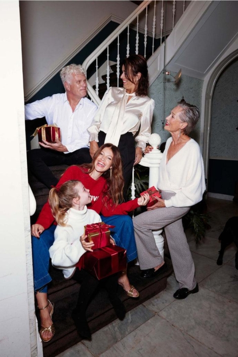 Zusss beige dames blouse | Sfeerbeeld, In situatie