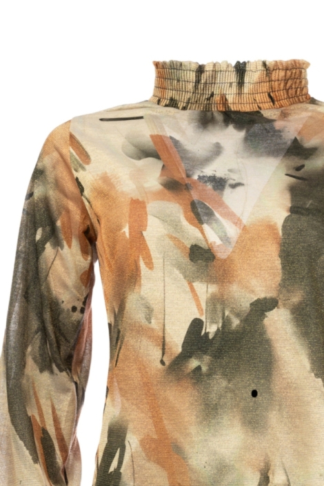 NED beige dames t-shirt | Close up