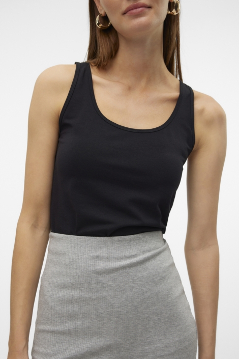 Vero Moda zwarte dames top | Model vooraanzicht