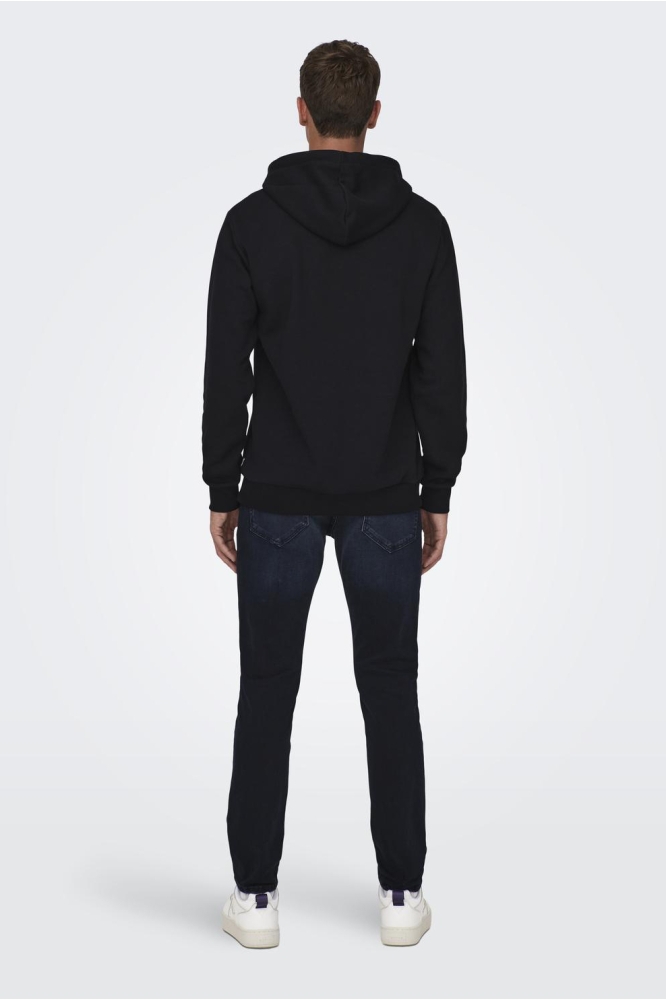Only & Sons zwarte heren sweater | Model