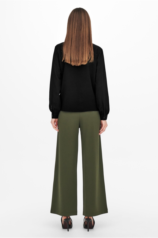 Jacqueline de Yong zwarte dames t-shirt | Model achteraanzicht