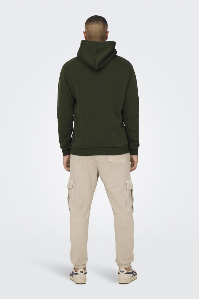 Only & Sons groene heren sweater | Model achteraanzicht